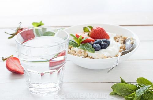 Могут ли дополнительные добавки и витамины повлиять на идеальный завтрак посл.  Необходимые витамины