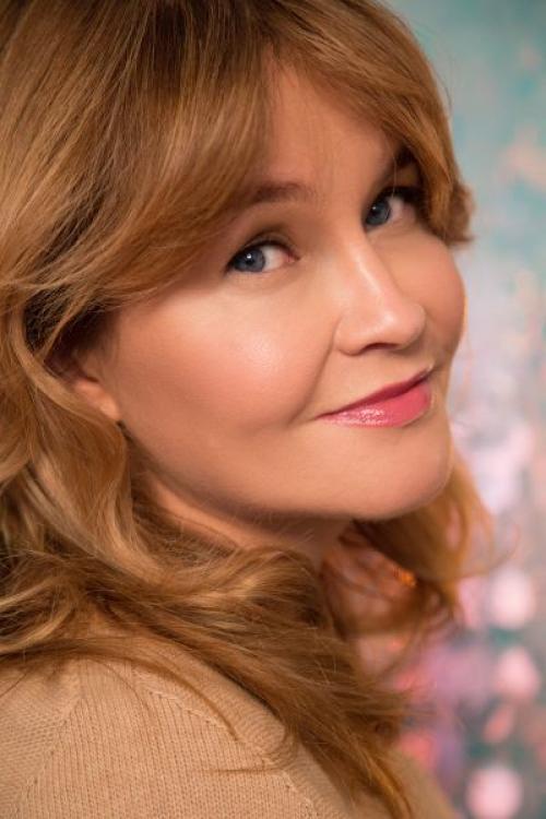 Как сделать макияж, который сделает вас выглядеть моложе. Макияж для женщин старше 50 лет: пошаговая инструкция