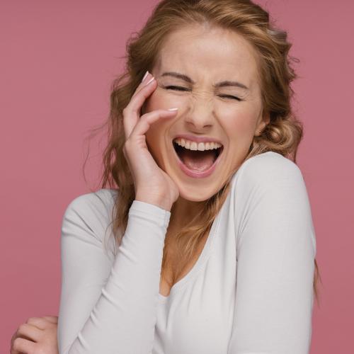 Как избежать выражений лица, которые приводят к морщинам. Внешние причины