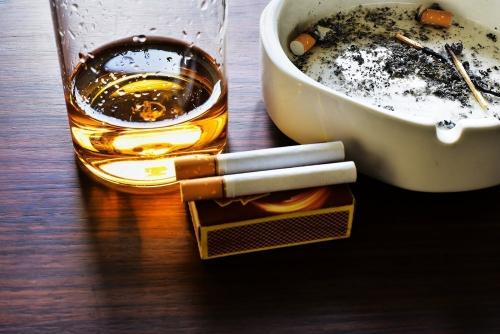 Топ-5 самых вредных привычек, которые наносят вред здоровью 01