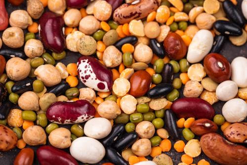 Какие изменения в образе жизни могут помочь женщине сохранить молодость и красоту после 40 лет. Еда против старости