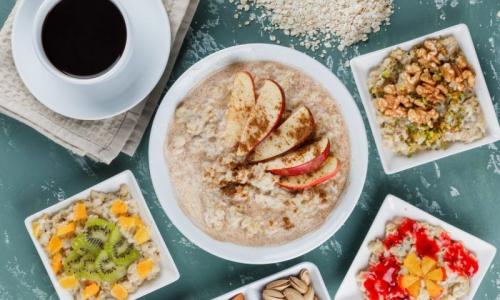 Какие полезные свойства имеют овсянка и яйца, часто включаемые в завтрак. О, какой каше идет речь?