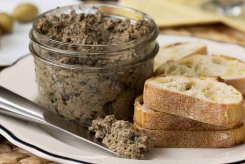 Какие закуски подойдут для женщин в зрелом возрасте. 20 простых и очень вкусных закусок для фуршета